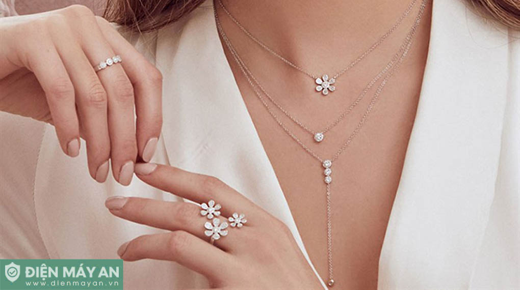 Quà 20/10 tặng vợ: Gợi ý món quà ý nghĩa khiến nàng hạnh phúc